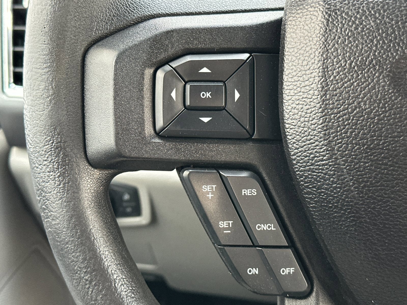 2018 Ford Super Duty F-350 SRW XL