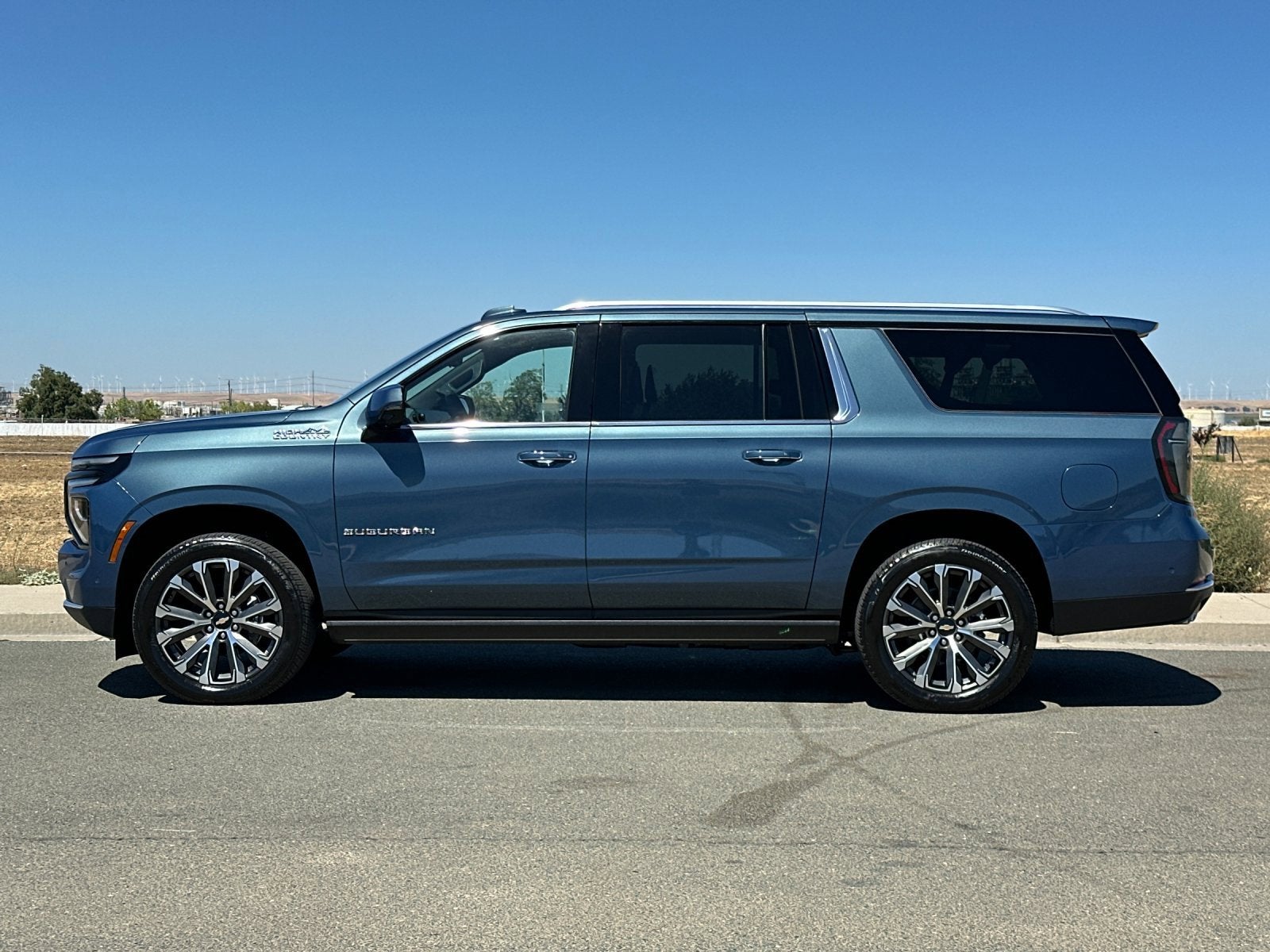 2025 Chevrolet Suburban High Country