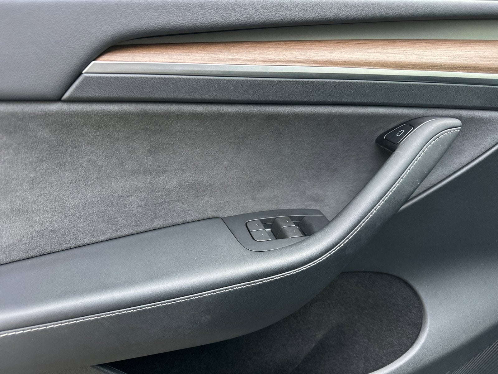 2024 Tesla Model Y Performance