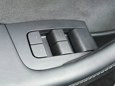 2024 Tesla Model Y Performance