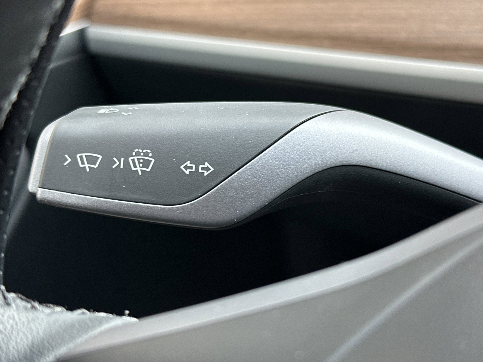 2024 Tesla Model Y Performance