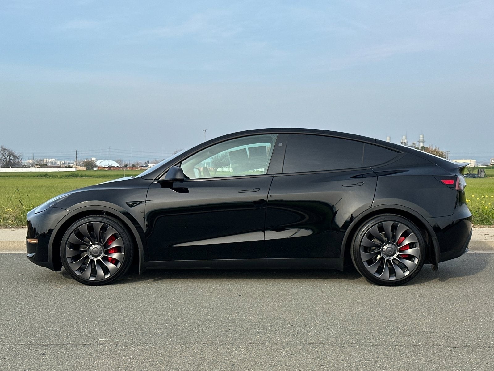 2024 Tesla Model Y Performance